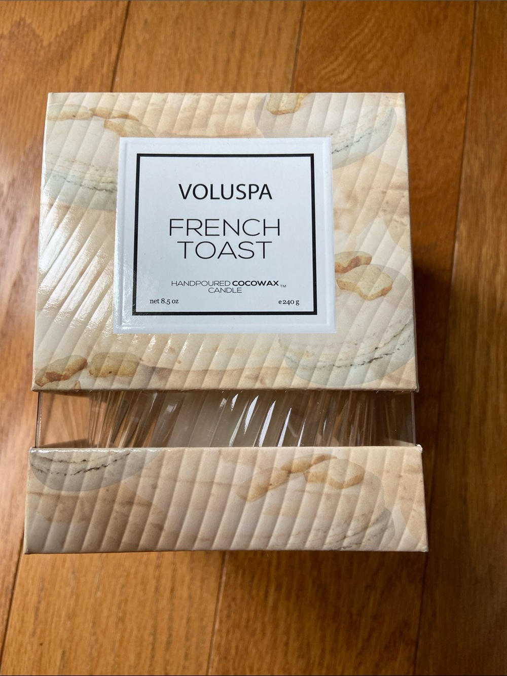 Voluspa French Toast Candle NIB Beige and Cream